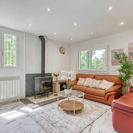 Villa Lantern House Retreat And